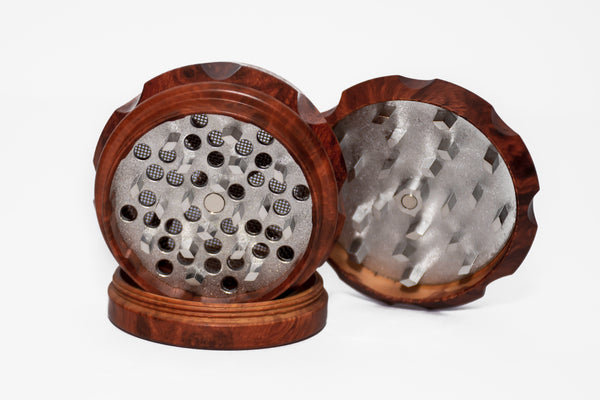 Ol' Bay Wooden Grinder • 4 Section Construction w/ Pollen Catch